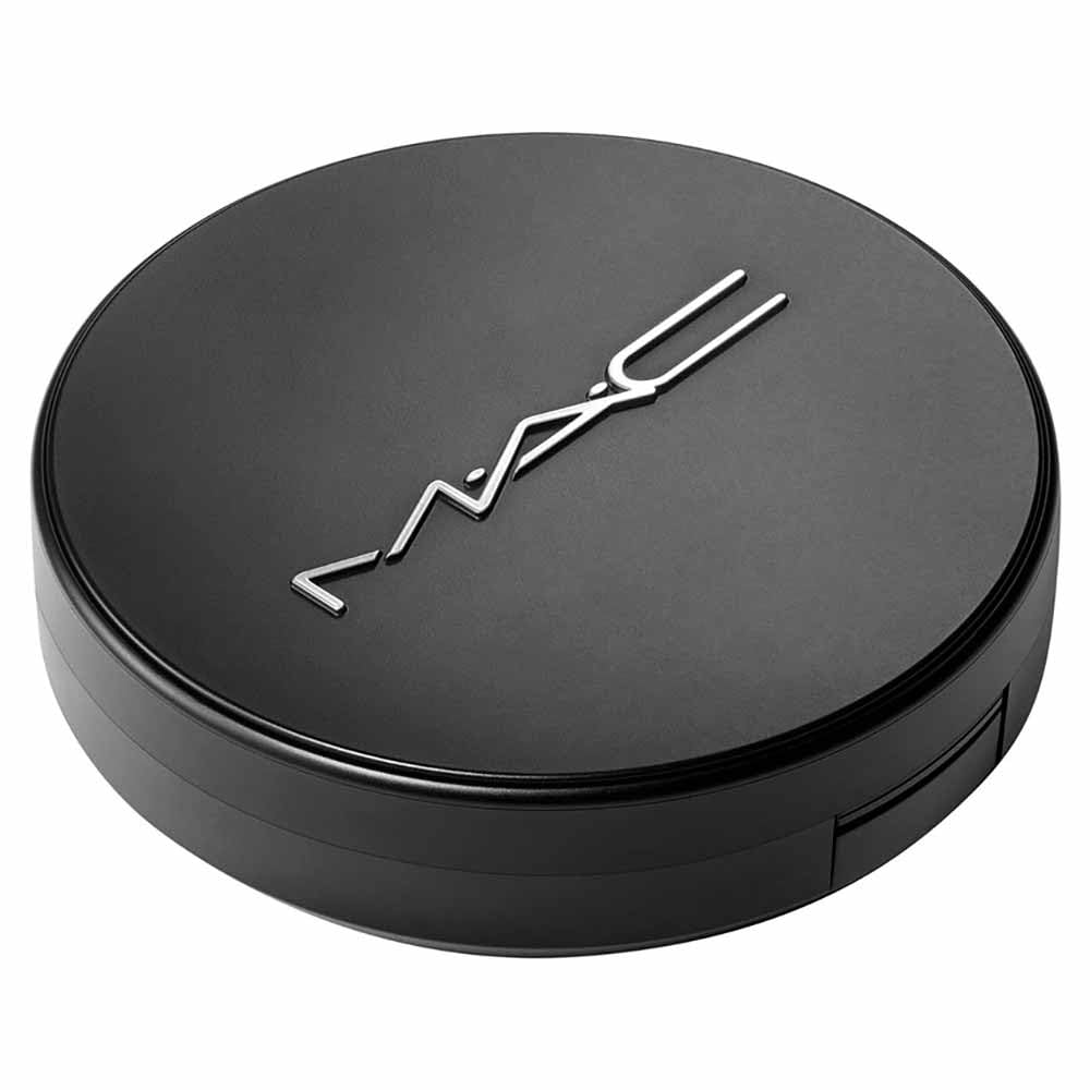 MAC Cosmetics New Formula Studio Fix Powder Plus Foundation 24HR Oil Control NC35