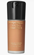 MAC Studio Radiance Serum Powered Foundation NW45