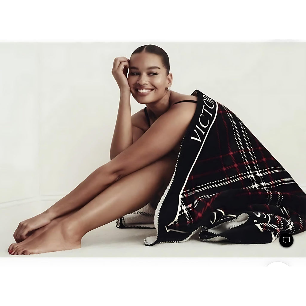 Victoria's Secret Plaid Sherpa Fleece Throw Blanket Black Red Logo New