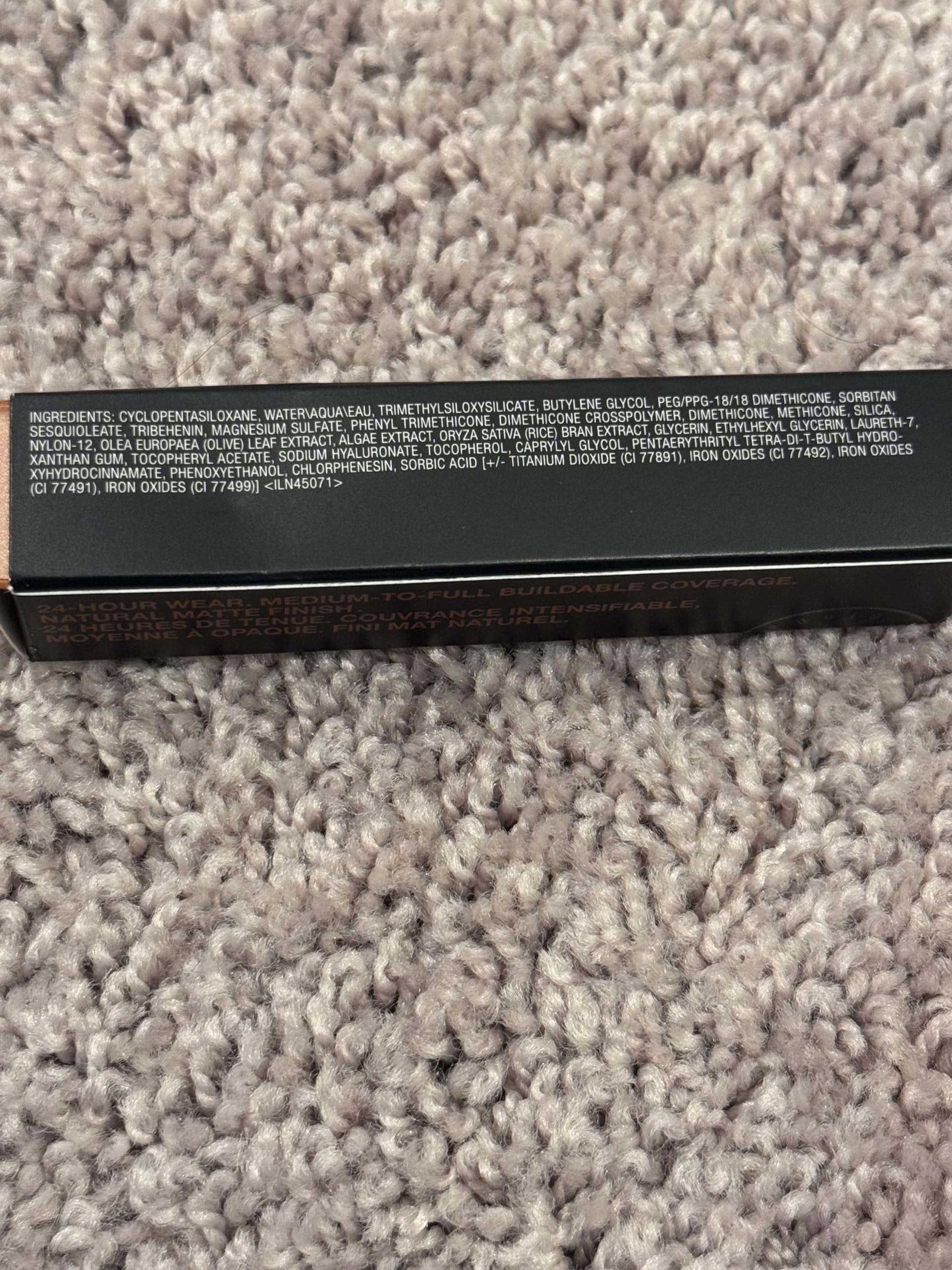 MAC Studio Fix 24-Hour Smooth Wear Concealer NW42