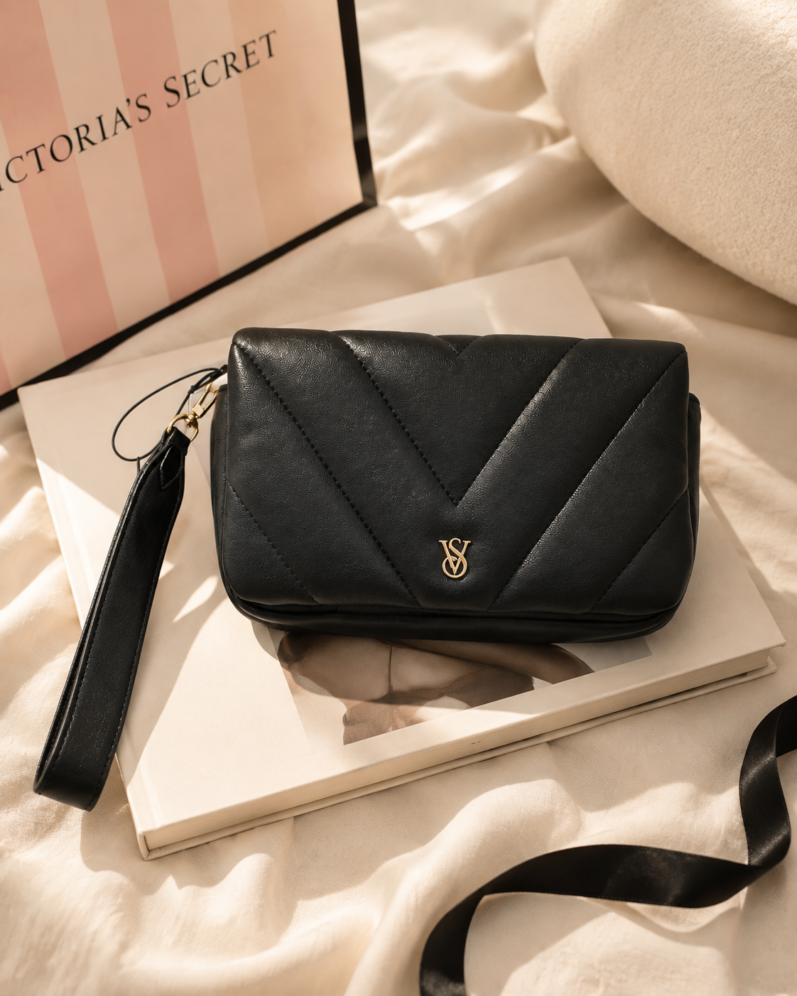 Victoria’s Secret Phone Wristlet Black Quilted Clutch Wallet with Removable Strap